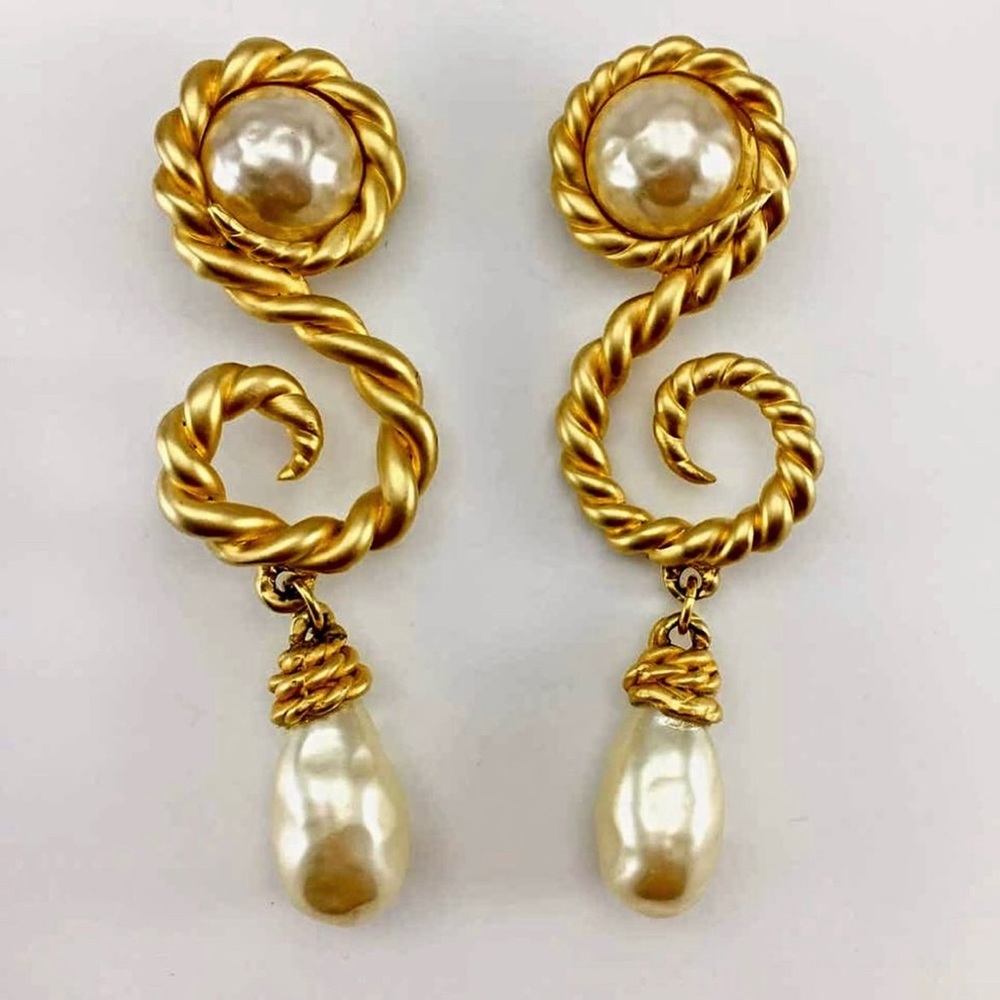 Chanel Spring/Summer 1990 Runway Rope Twist Gripoix Earrings